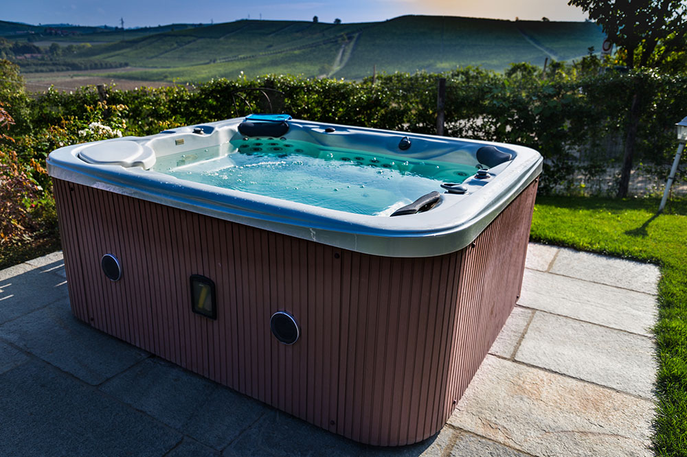 4 Popular Types of Hot Tubs