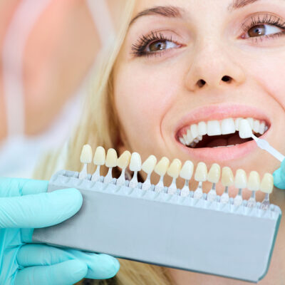 Dental Implants or Dentures: Which One is Better?